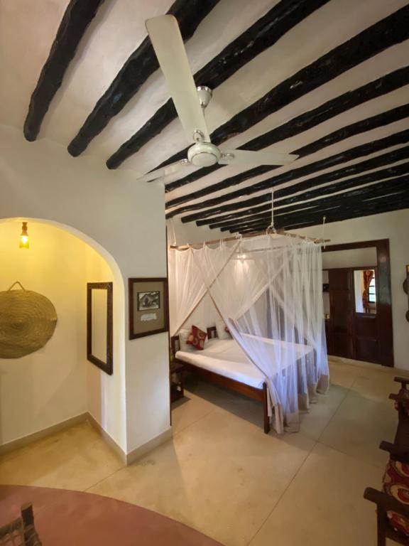 Eco-Bungalow Interior